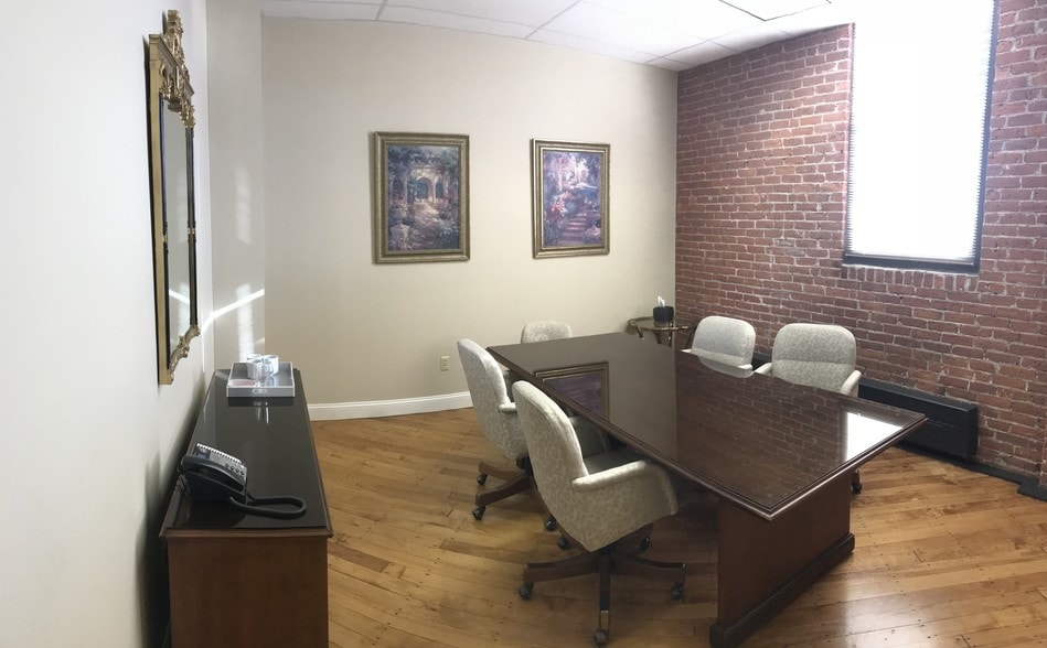 75 Market Pl, Springfield, MA for lease - Interior Photo - Image 2 of 7