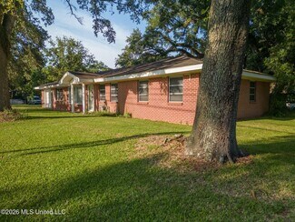 Plus de détails pour 11128 Lamey Bridge Rd, D'Iberville, MS - Terrain à vendre