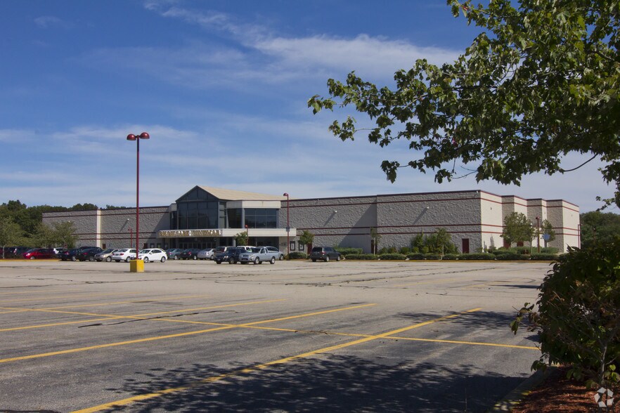 640 S Washington St, North Attleboro, MA à vendre - Photo principale - Image 1 de 3