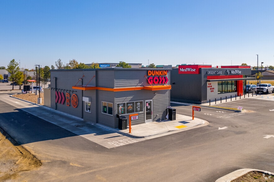 6701 S Memorial Dr, Tulsa, OK for lease - Building Photo - Image 1 of 1