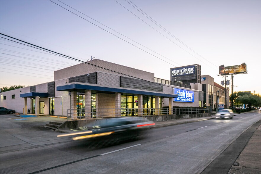 2327 Southwest Fwy, Houston, TX à vendre - Photo du bâtiment - Image 2 de 10