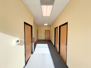 370-388 Q St, Springfield, OR à louer Photo intérieure- Image 2 de 9