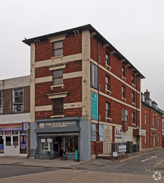 1 The Square, Swindon à vendre - Photo principale - Image 1 de 1