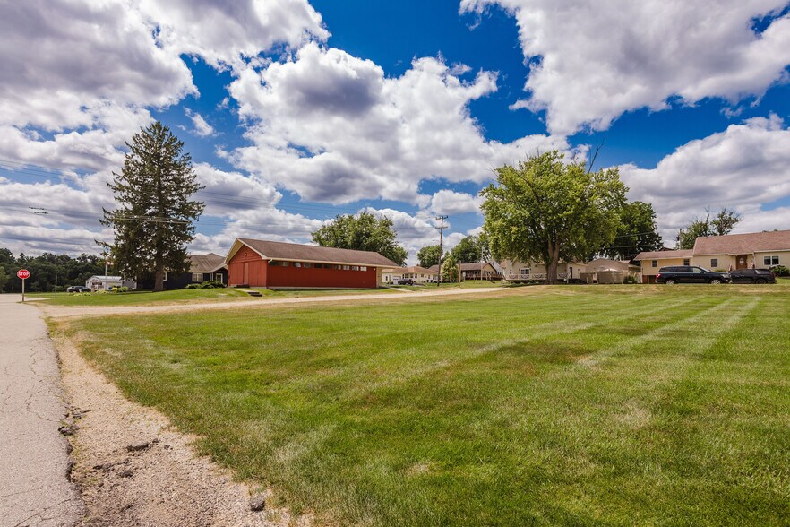 506 Main St, Hollandale, WI à vendre - Photo du bâtiment - Image 1 de 28