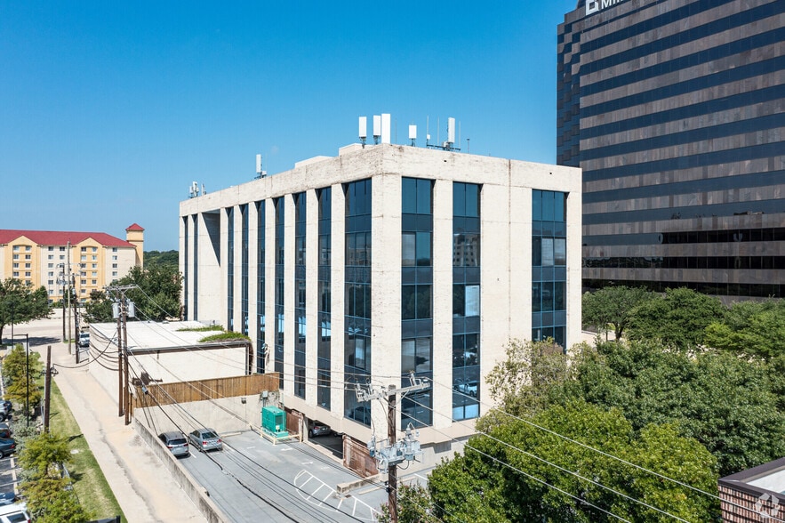 9900 N Central Expy, Dallas, TX for lease - Building Photo - Image 2 of 6