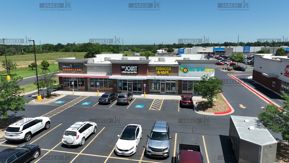 4962 Elm Springs Rd, Springdale, AR for lease - Building Photo - Image 3 of 15
