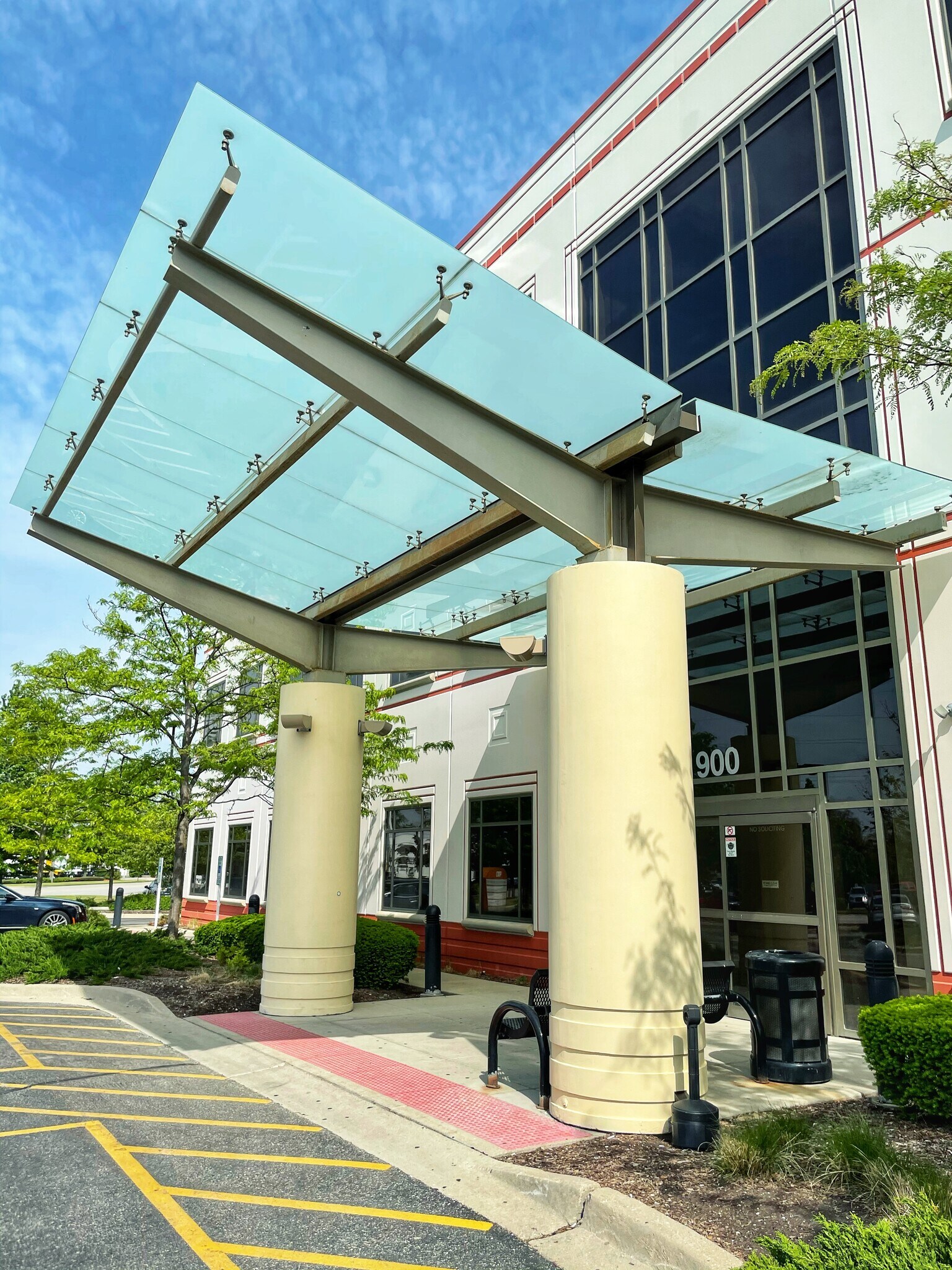 900 Rand Rd, Des Plaines, IL à louer Photo du bâtiment- Image 1 de 27