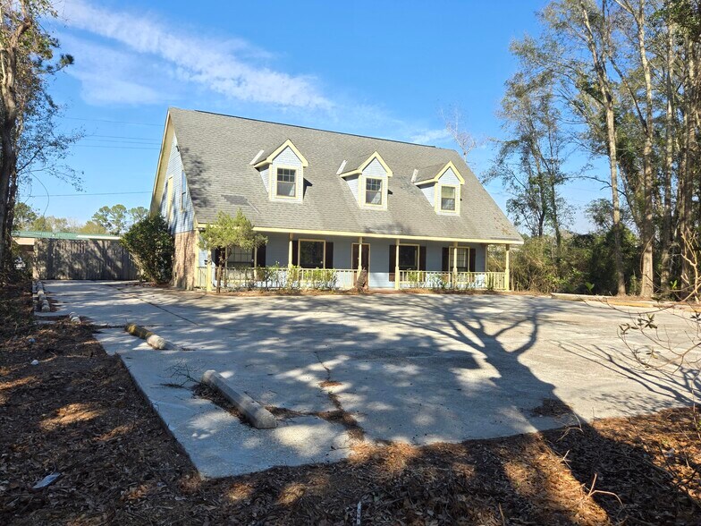 107 Galeria Blvd, Slidell, LA à vendre - Photo du bâtiment - Image 2 de 7