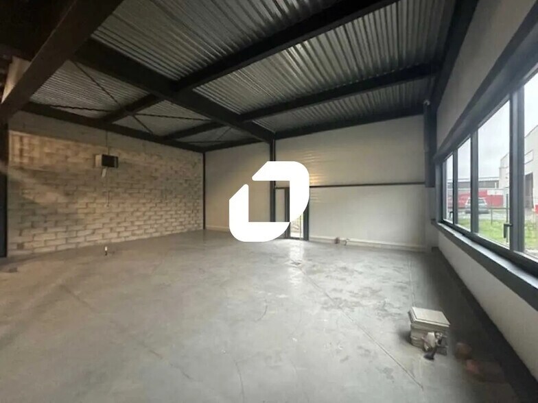 Office in Montmagny for lease - Interior Photo - Image 1 of 9