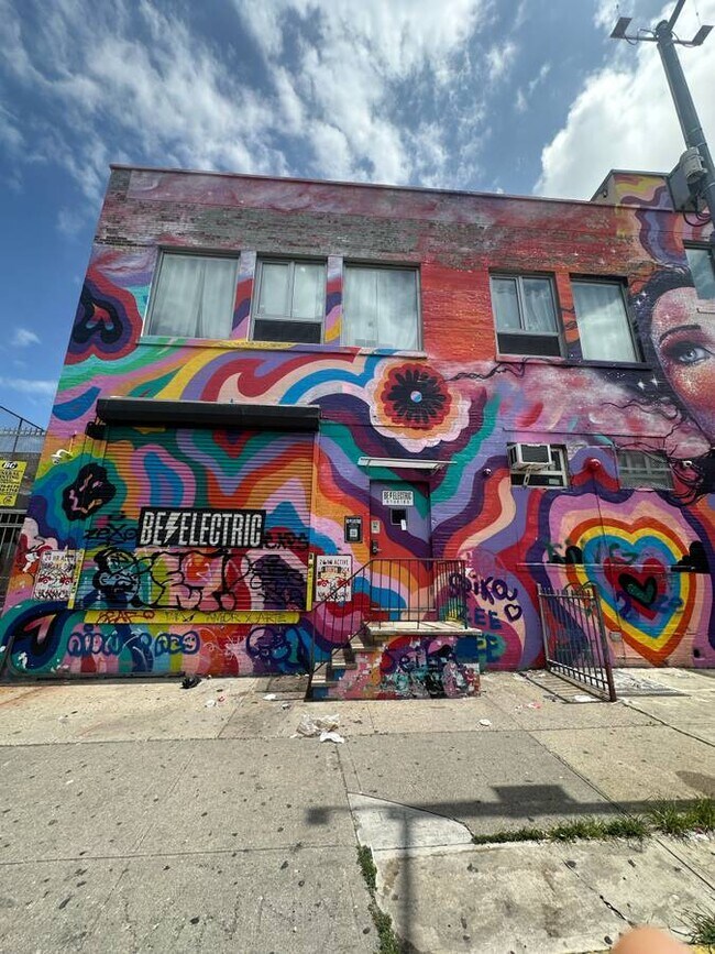 Plus de détails pour 354 Troutman St, Brooklyn, NY - Local d'activités à louer