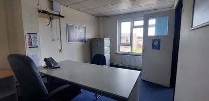 8 Station Road Industrial Estate, Hailsham for lease Interior Photo- Image 2 of 2