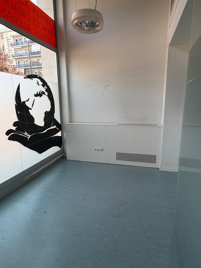 Sabadell, BAR 08202 - Unit - -  - Interior Photo - Image 1 of 21