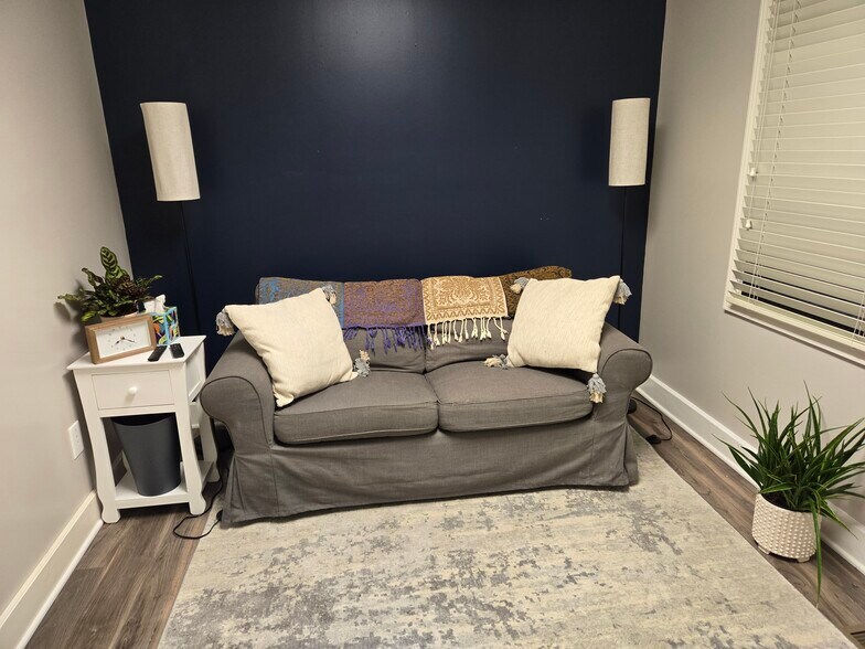 1097 S Pendleton St, Easley, SC à louer - Photo intérieure - Image 2 de 5