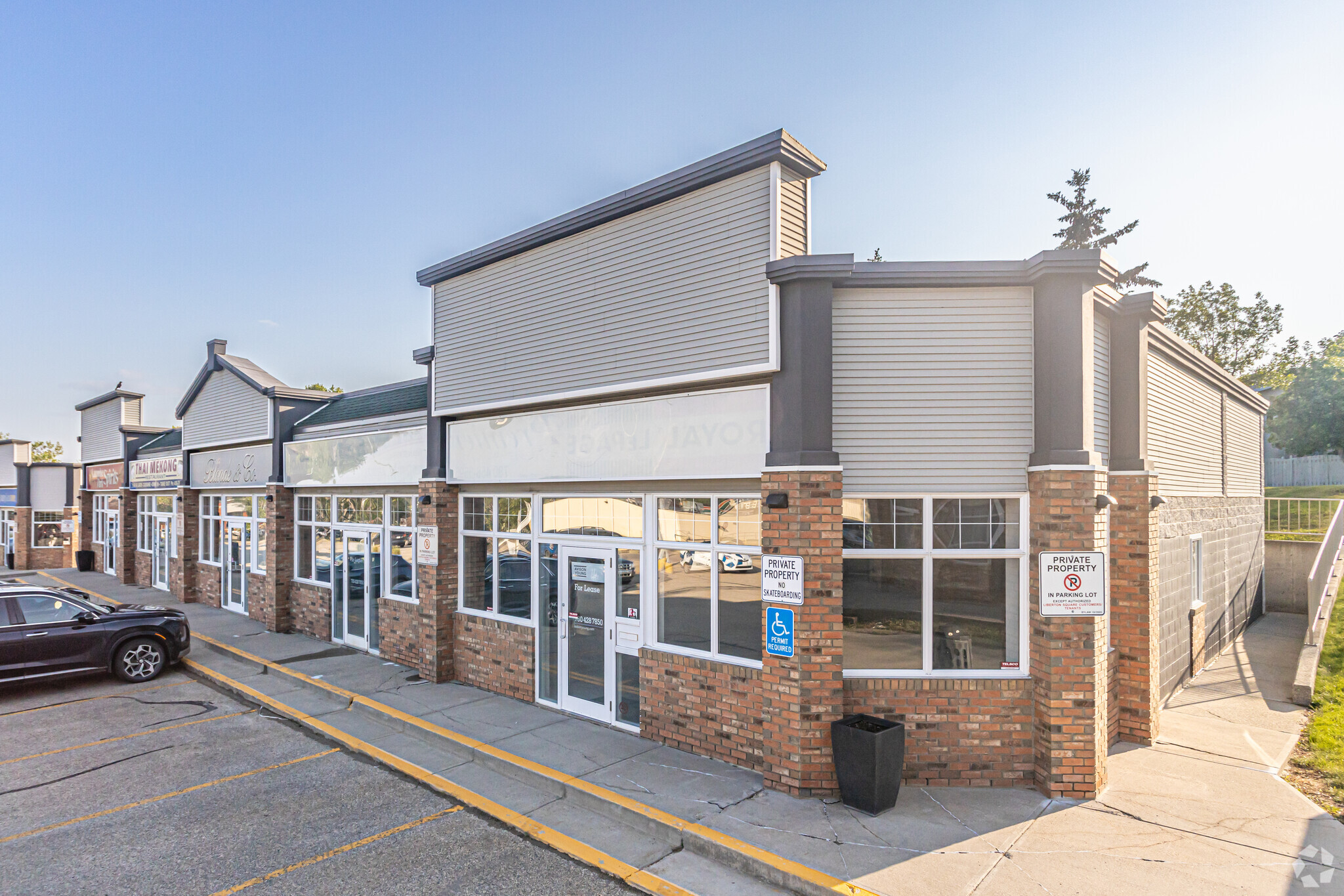 506A St. Albert Trl, St. Albert, AB for lease Primary Photo- Image 1 of 6