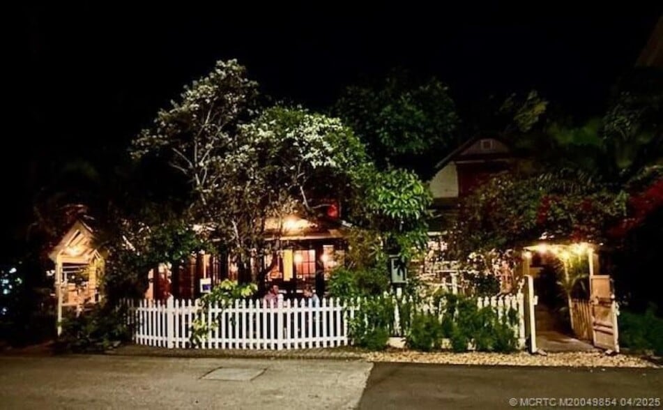 3220 and 3224 NE Maple Ave, Jensen Beach, FL à vendre - Photo du bâtiment - Image 3 de 16