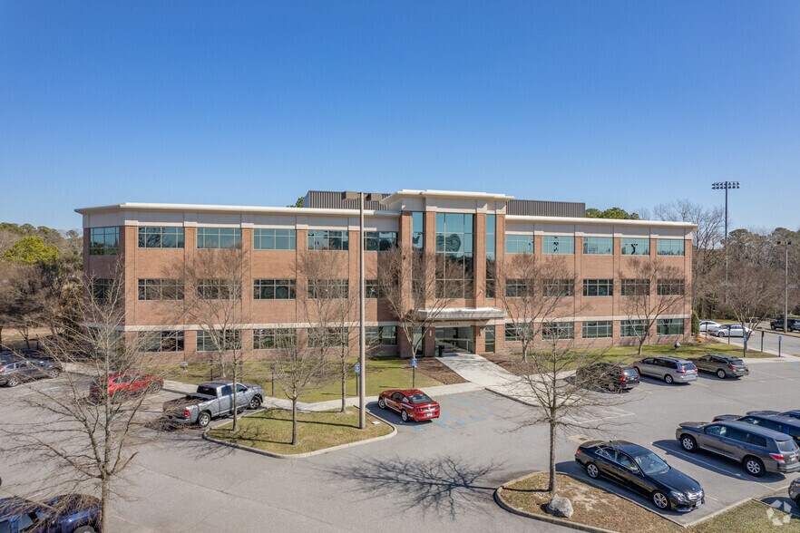 4433 Corporation Ln, Virginia Beach, VA for lease - Building Photo - Image 2 of 8