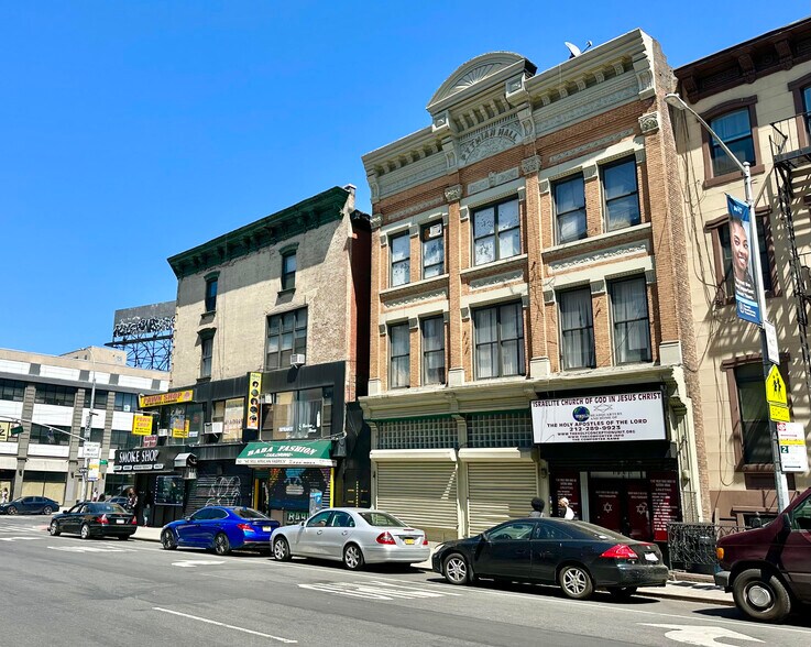 1941-1943 Madison Ave, New York, NY à vendre - Photo du bâtiment - Image 3 de 4