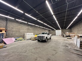 14k+ SF Highbay Drive through-Fully renovated - Warehouse