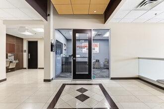 8665 Hudson Blvd, Lake Elmo, MN for sale Lobby- Image 2 of 10