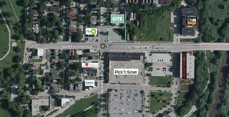 2306 N Humboldt Blvd, Milwaukee, WI for sale - Aerial - Image 2 of 2