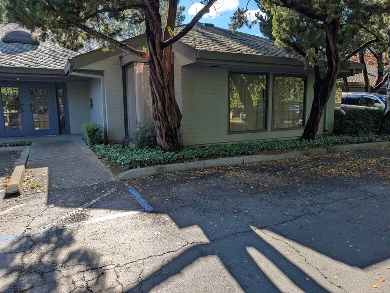 805 University Ave, Sacramento, CA for sale - Building Photo - Image 1 of 8