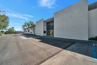215 S Douglas St, El Segundo, CA for lease Interior Photo- Image 2 of 11