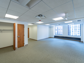 134 N LaSalle St, Chicago, IL for lease Interior Photo- Image 2 of 5