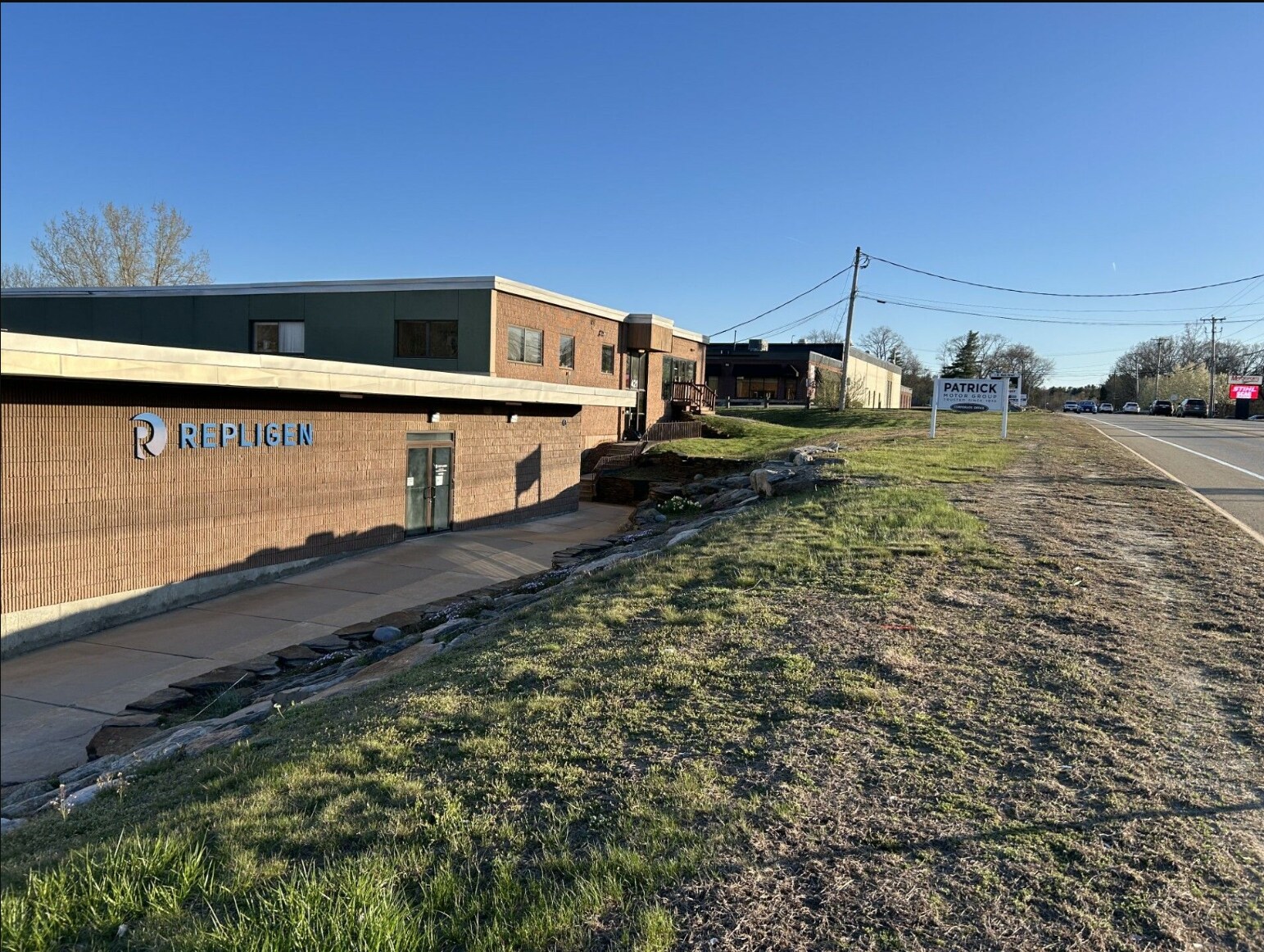 421 Washington St, Auburn, MA à louer Photo du bâtiment- Image 1 de 8