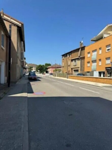 Bureau dans CIVRIEUX-D'AZERGUES à vendre - Photo du bâtiment - Image 2 de 3