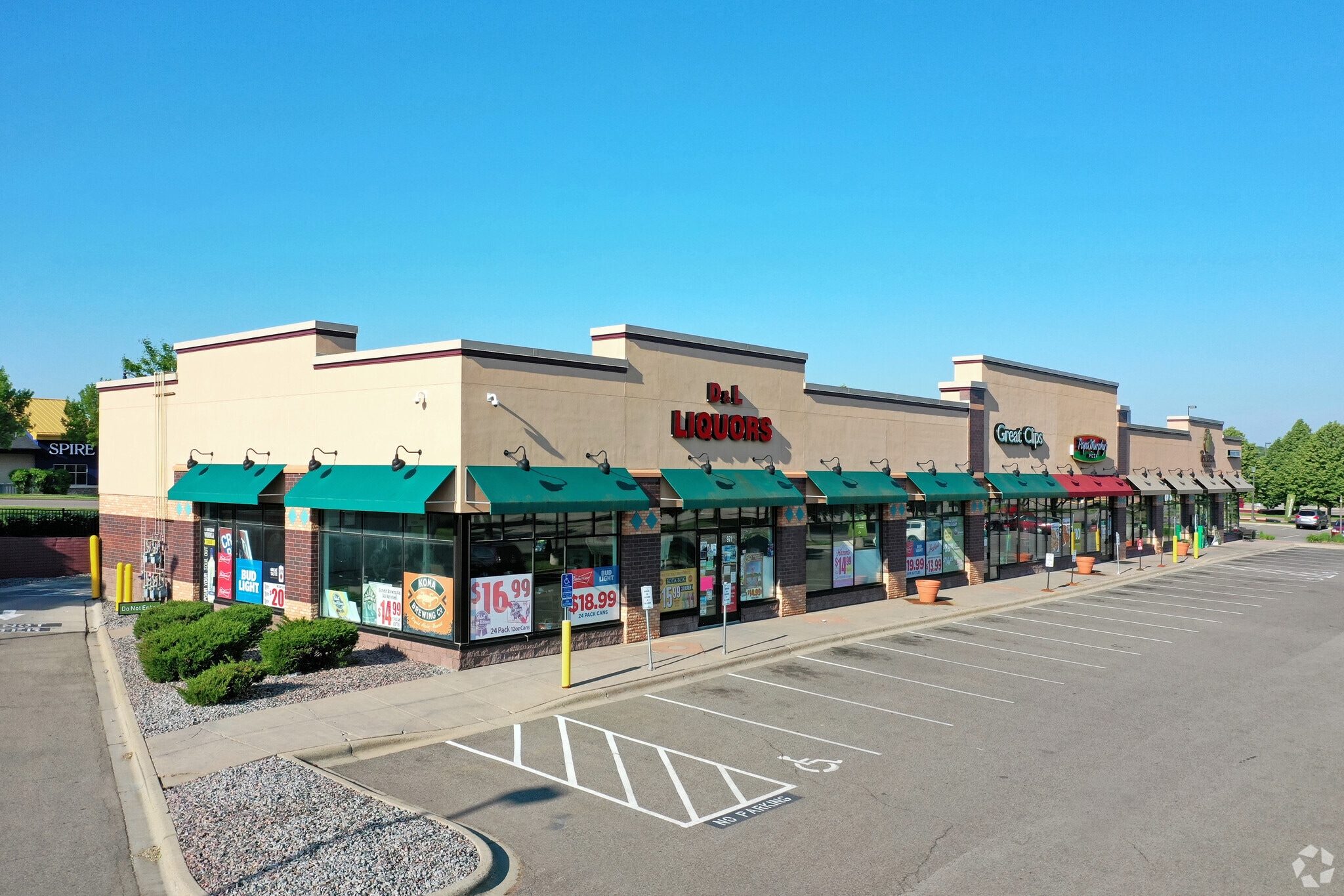 957-971 E County Road E, Vadnais Heights, MN for lease Primary Photo- Image 1 of 3