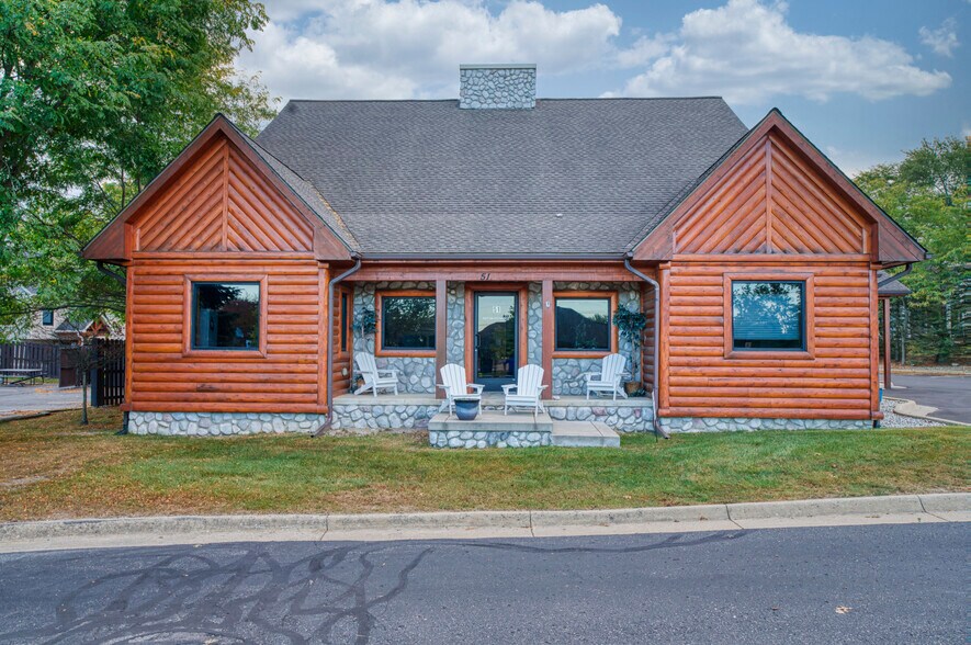 51 Chilson Rd, Howell, MI à vendre - Photo du bâtiment - Image 3 de 25