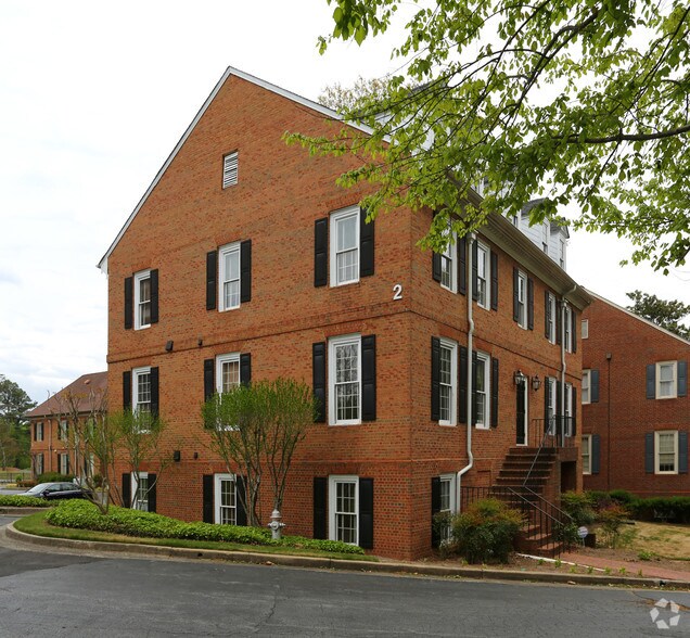 8325 Dunwoody Pl, Atlanta, GA à vendre - Photo du bâtiment - Image 3 de 5