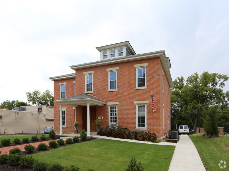 571 High St, Worthington, OH à louer - Photo du bâtiment - Image 3 de 16