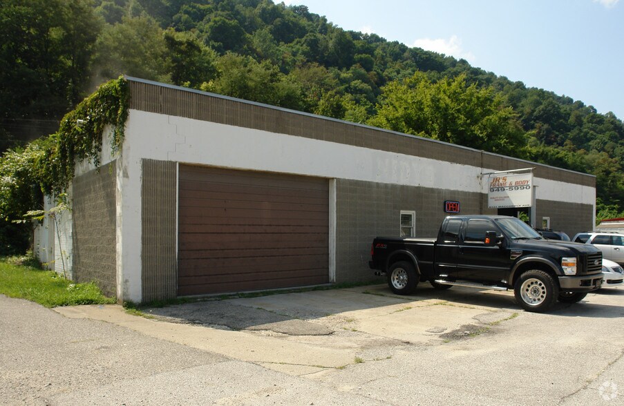 8131 Maccorkle Ave, Charleston, WV for sale - Building Photo - Image 1 of 8