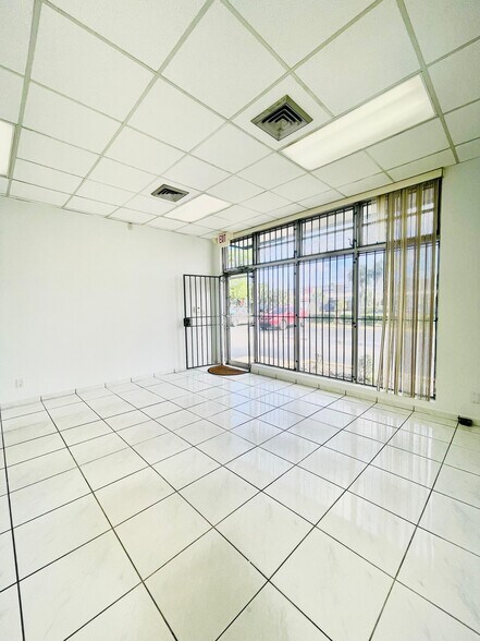 3100 NW 72nd Ave, Miami, FL à louer - Photo du bâtiment - Image 3 de 22