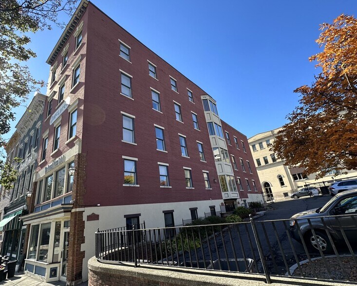 5 Clinton Sq, Albany, NY à vendre - Photo du bâtiment - Image 2 de 31