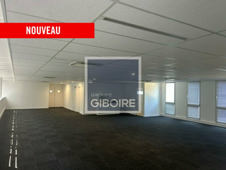 Office in Rennes for lease - Interior Photo - Image 2 of 11
