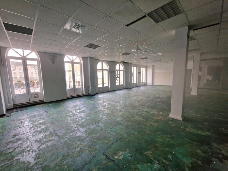Flex in Libourne for sale - Interior Photo - Image 2 of 4
