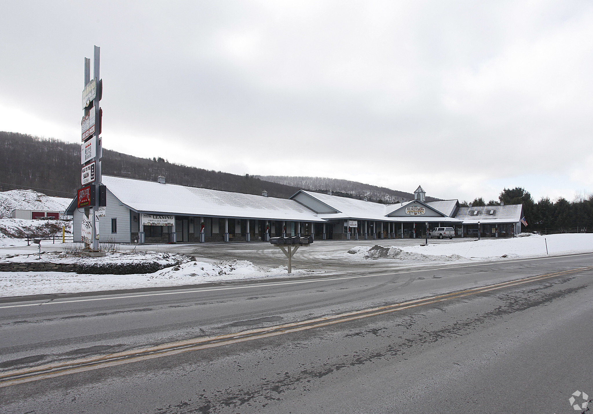 7352 State Highway 23, Oneonta, NY à vendre Photo principale- Image 1 de 1