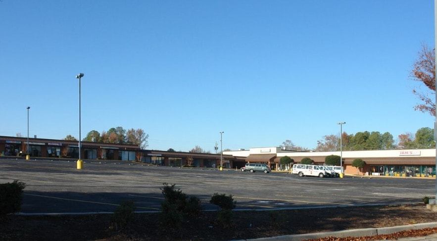6200 Memorial Dr, Stone Mountain, GA for lease Building Photo- Image 1 of 6