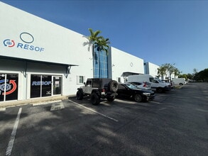 20841 Johnson St, Pembroke Pines, FL for lease Building Photo- Image 2 of 12