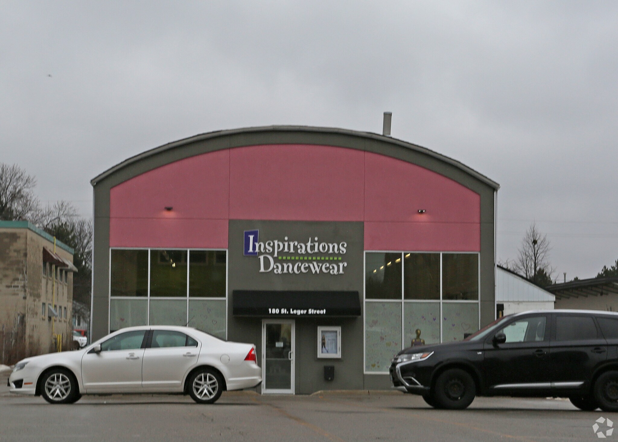 180 St Leger St, Kitchener, ON à vendre Photo principale- Image 1 de 1