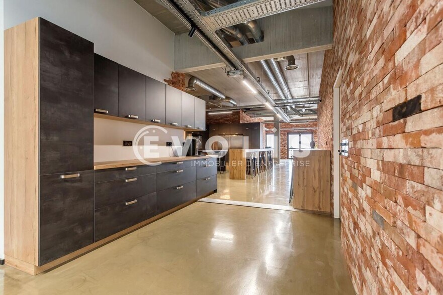 4 Rue Marcel Dassault, Genas à vendre - Photo du bâtiment - Image 2 de 13