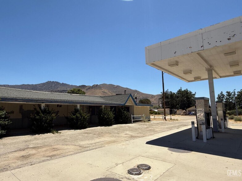 23822 Highway 178, Onyx, CA à vendre - Photo du bâtiment - Image 3 de 11