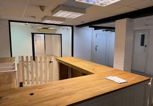 12-14 High St, Petersfield à louer Photo intérieure- Image 2 de 5