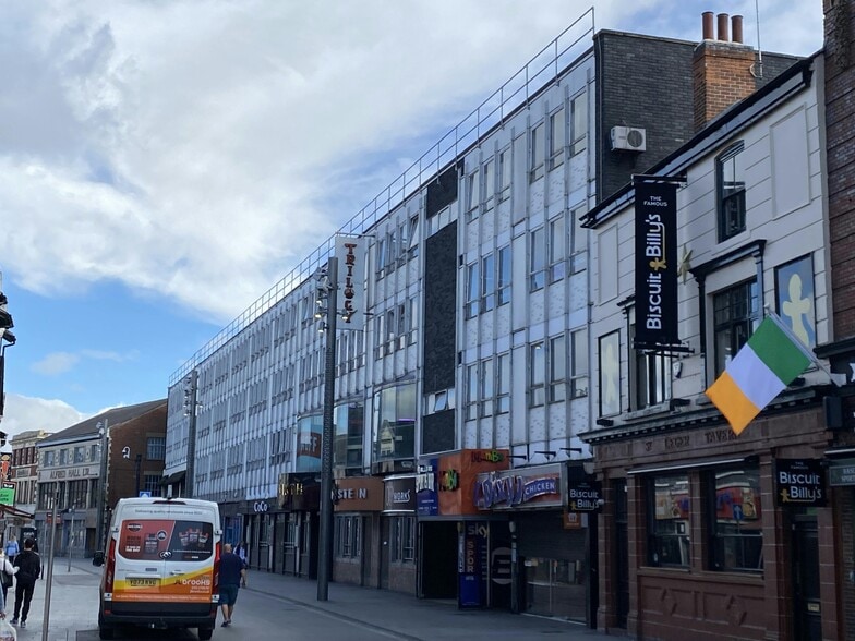 12-38 Silver St, Doncaster for lease - Building Photo - Image 2 of 7