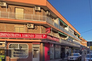 Plus de détails pour Multi-résidentiel à vendre