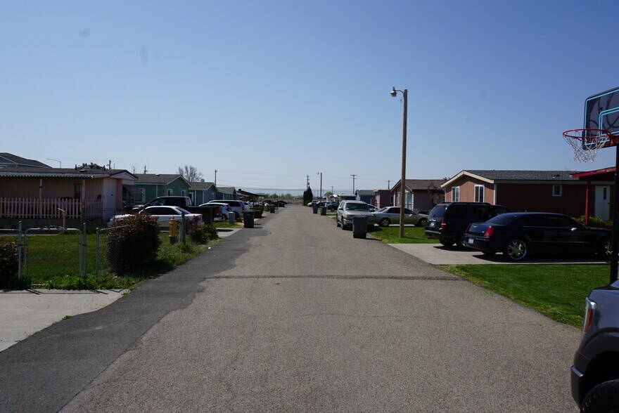 2600 Allen Rd, Sunnyside, WA à vendre - Photo du bâtiment - Image 3 de 8