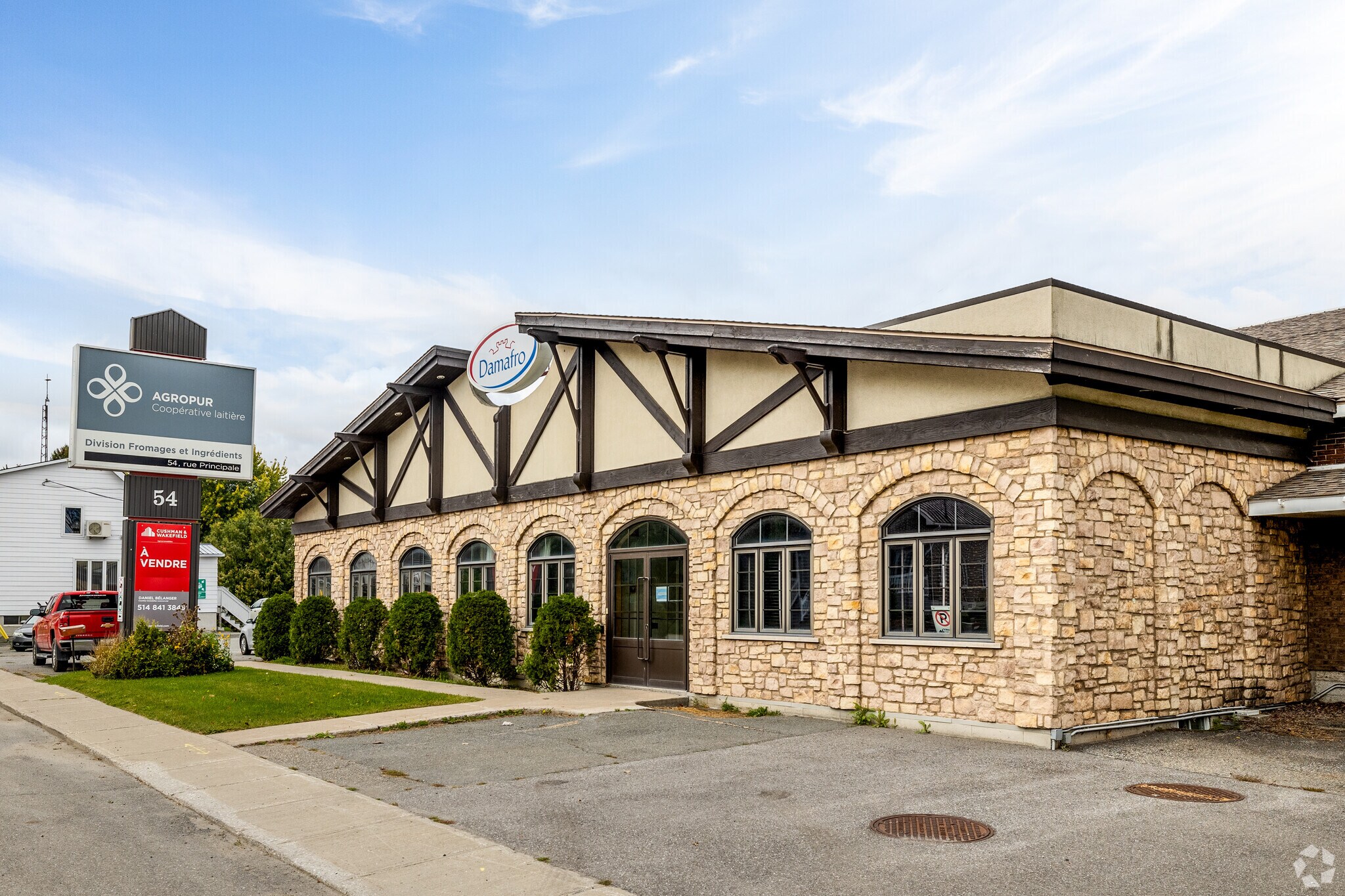54-60 Rue Principale, Saint-damase, QC for sale Building Photo- Image 1 of 1