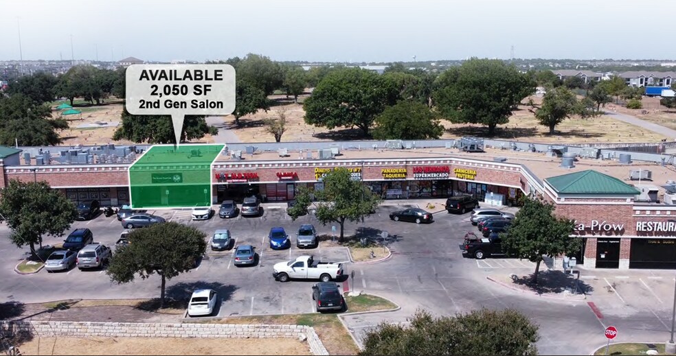 1200 W Howard Ln, Austin, TX à louer - Photo du bâtiment - Image 1 de 7